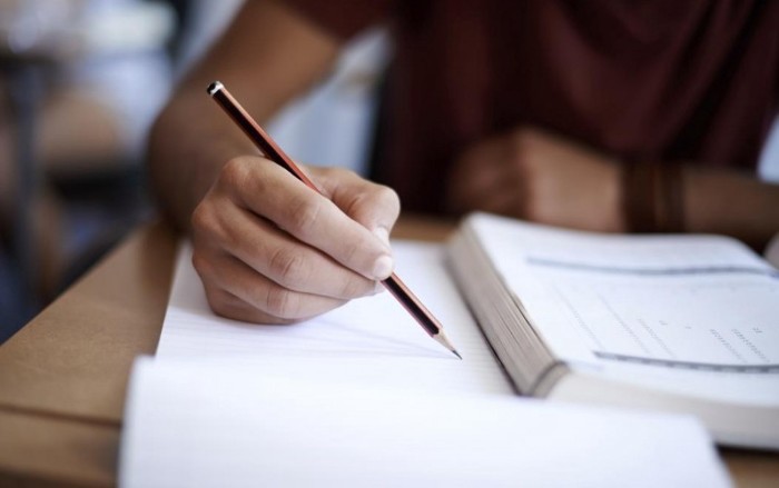 Розклад підсумкової атестації 2 курсу магістрів (денна і заочна) 2020